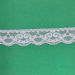 5 Yds    1 1/4"    Lilac Scalloped Lace   3621